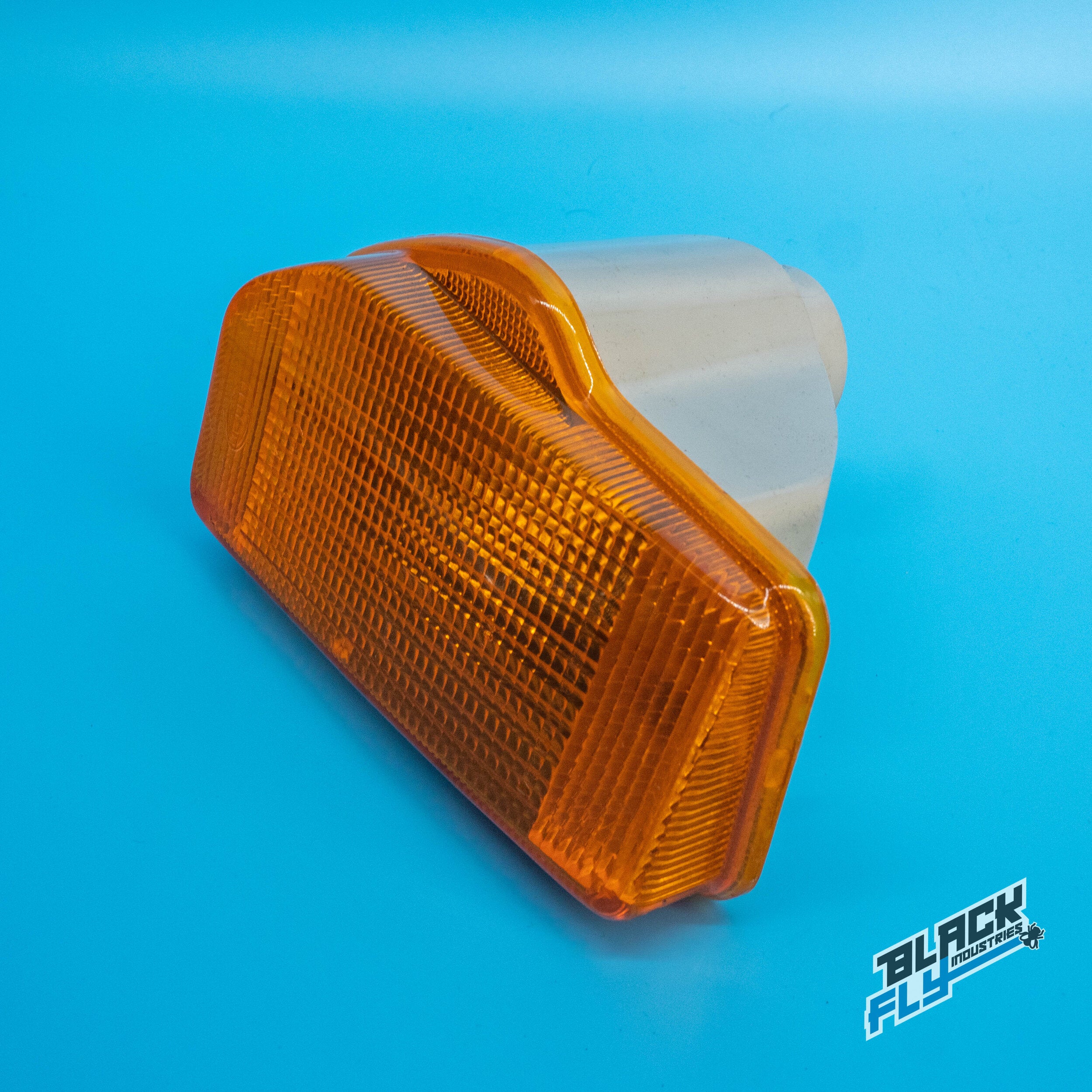 New Old Stock 75-77 Volkswagen Scirocco Turn Signal ( Left) 531953049