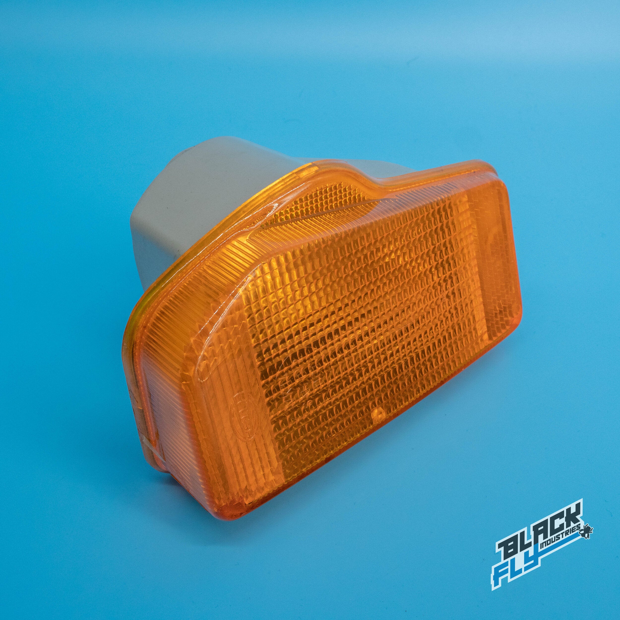 New Old Stock 75-77 Volkswagen Scirocco Turn Signal ( Left) 531953049