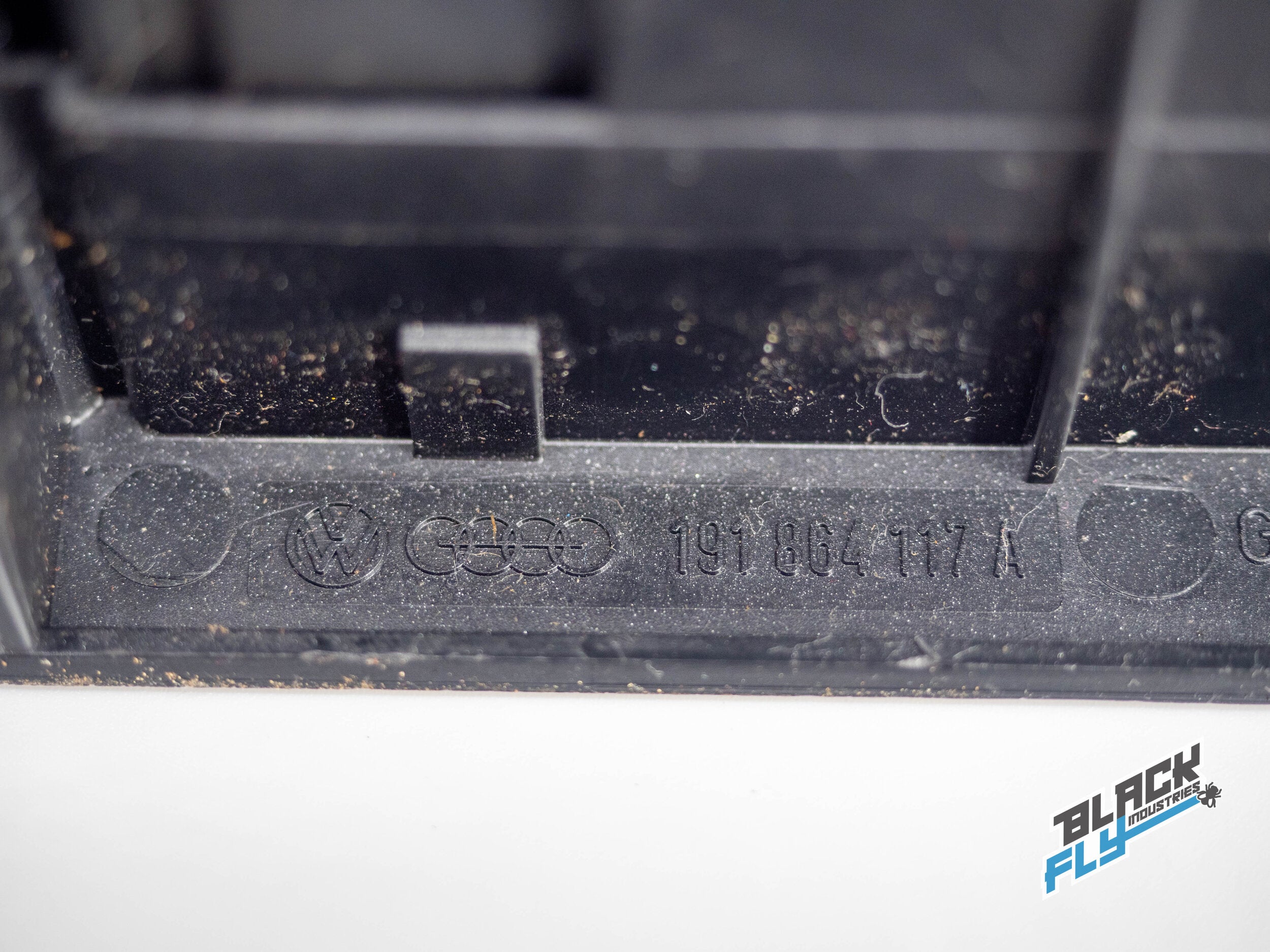 Fischer C-Box: VW Golf Jetta MK2 Rare CONSOLE DASH CASSETTE HOLDER STORAGE Tray C-Box GLI GTI