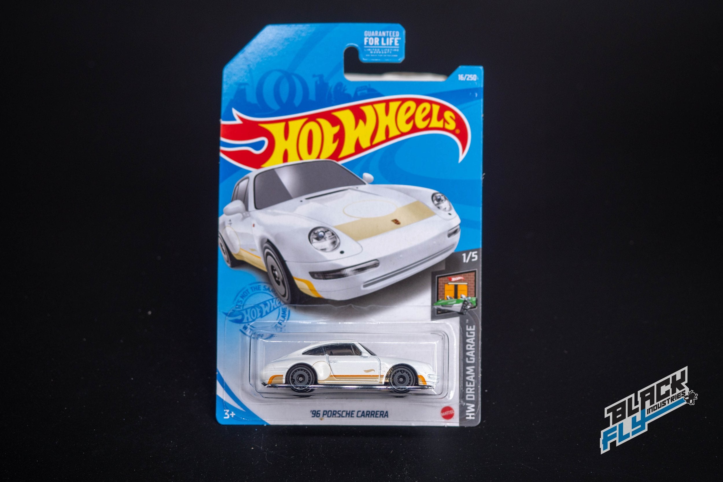 Hot Wheels - 96' Porsche Carrera - Dream Garage