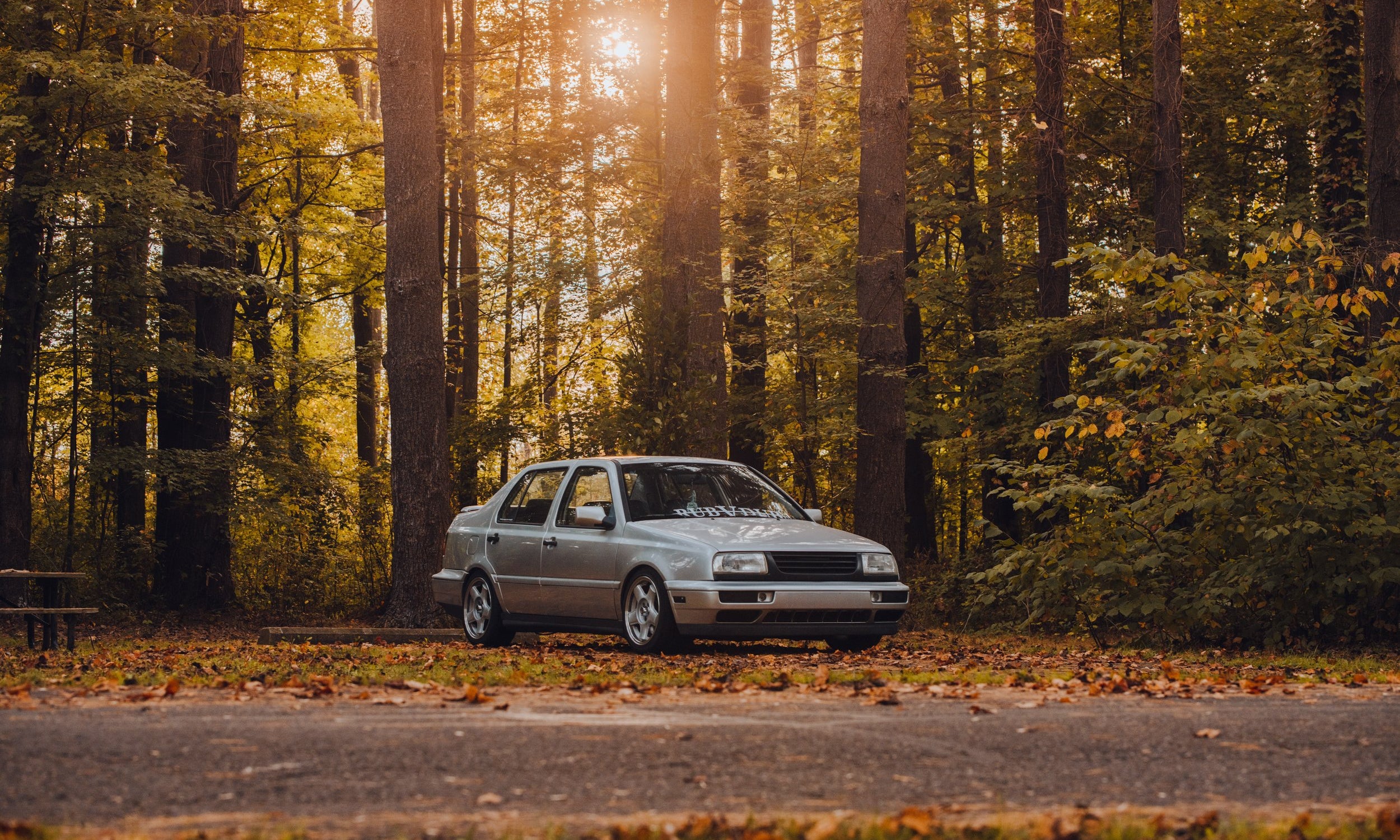 16" Schmidt Modernline 1 Piece