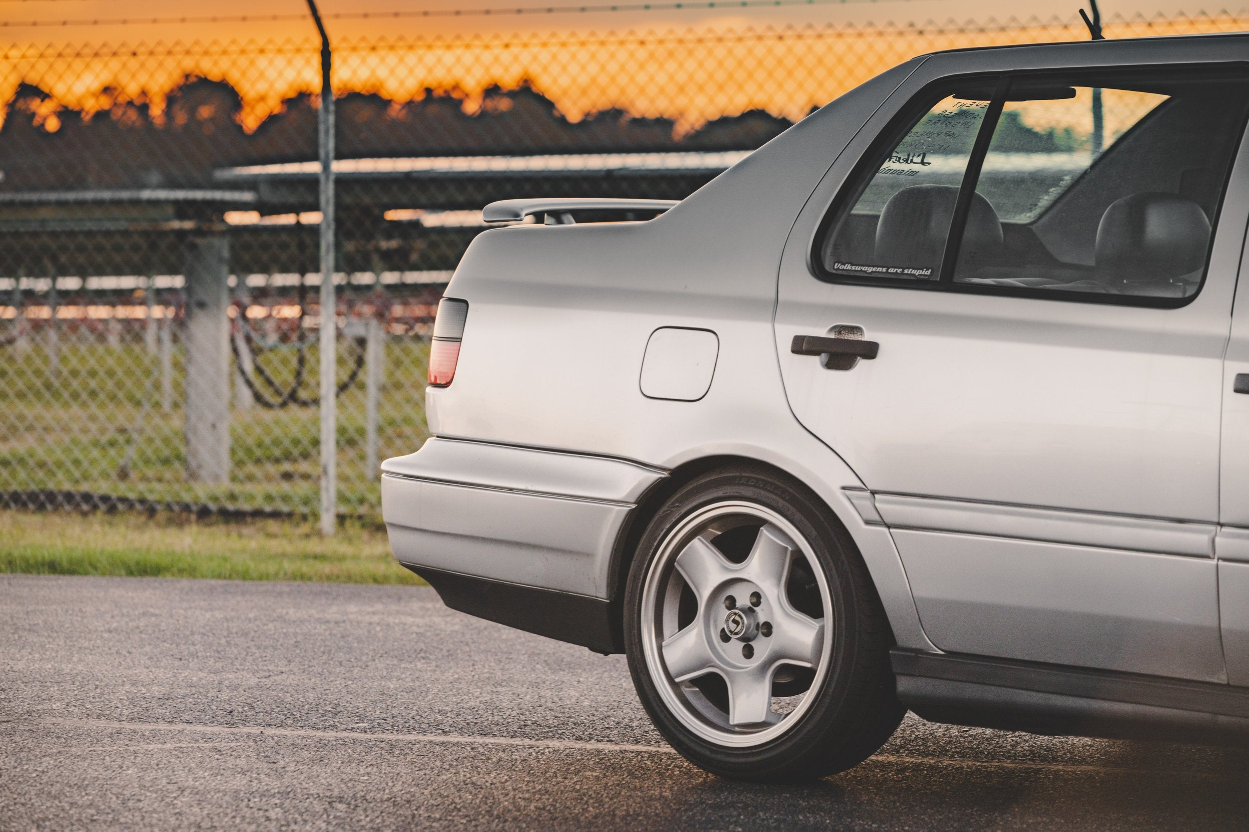 16" Schmidt Modernline 1 Piece