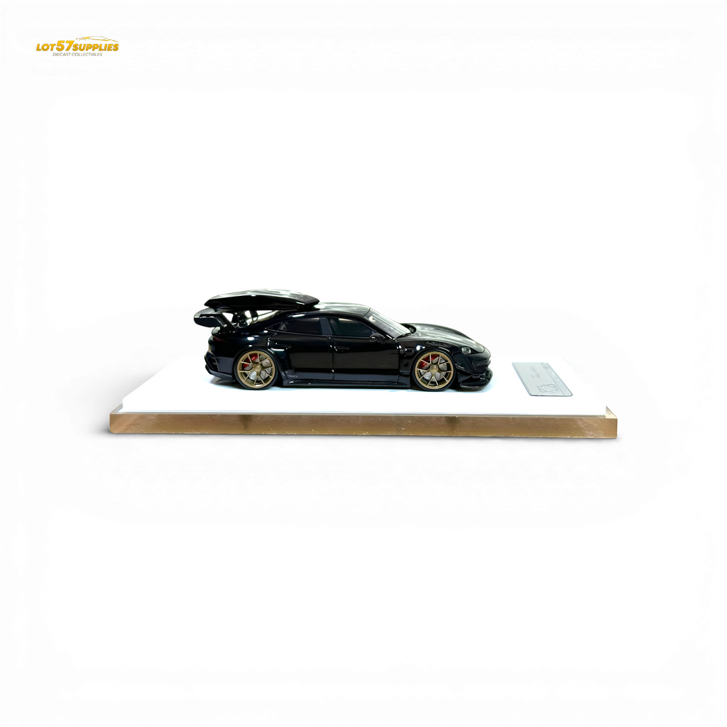 404ERROR Porsche Taycan Black with Roof Box 1:64