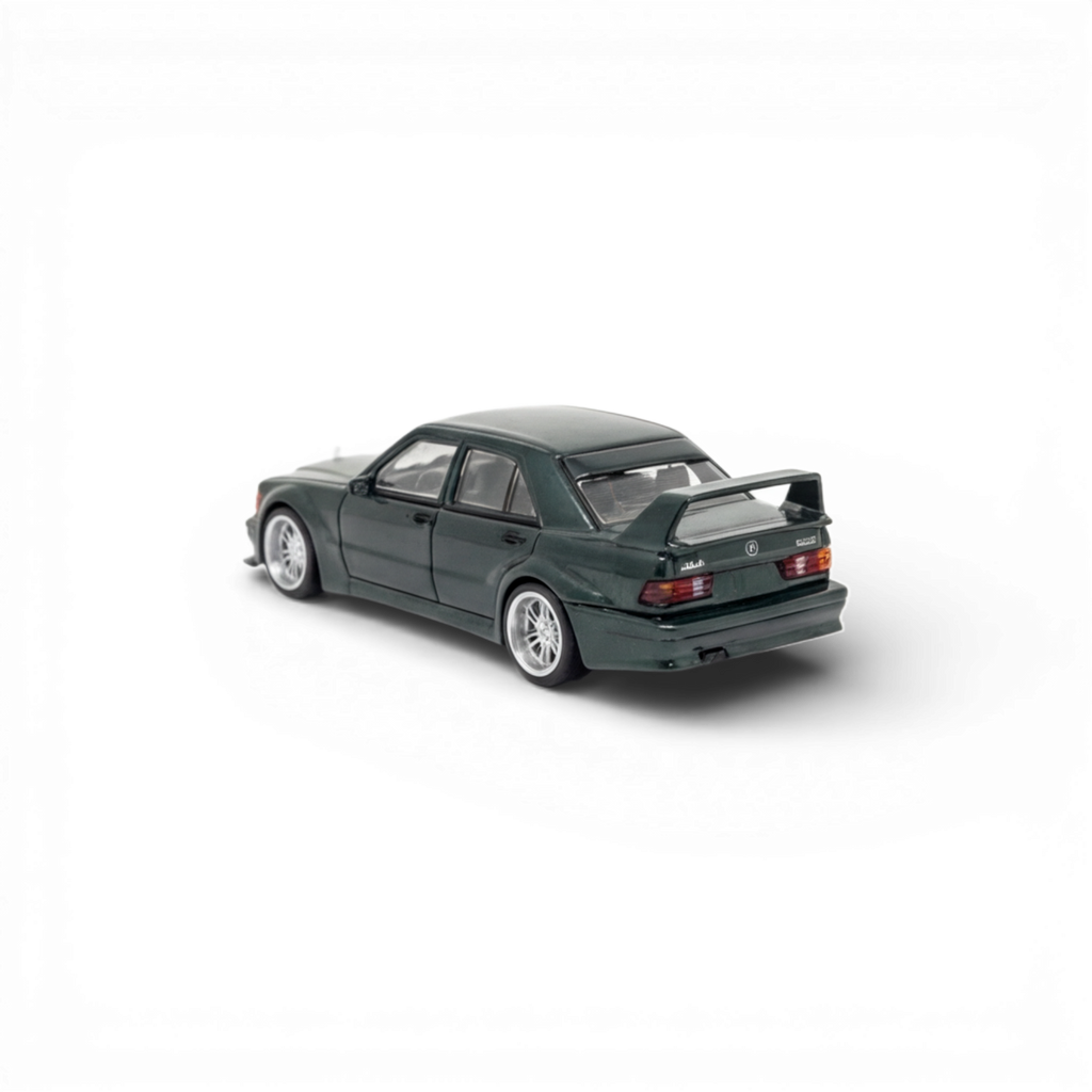 Seeker Mercedes-Benz 190E 2.5-16 Evolution British Green 1:64