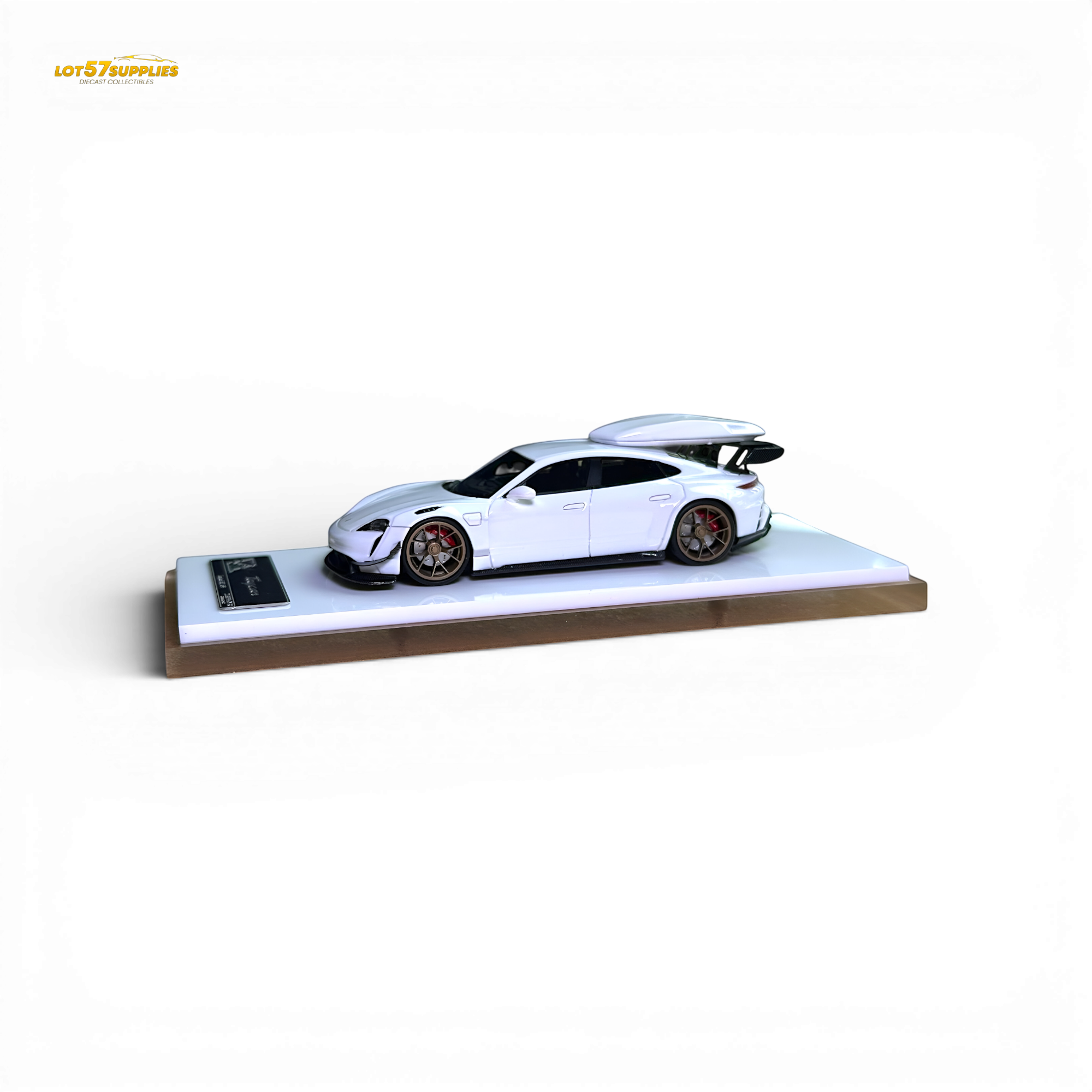 404ERROR Porsche Taycan White with Roof Box 1:64