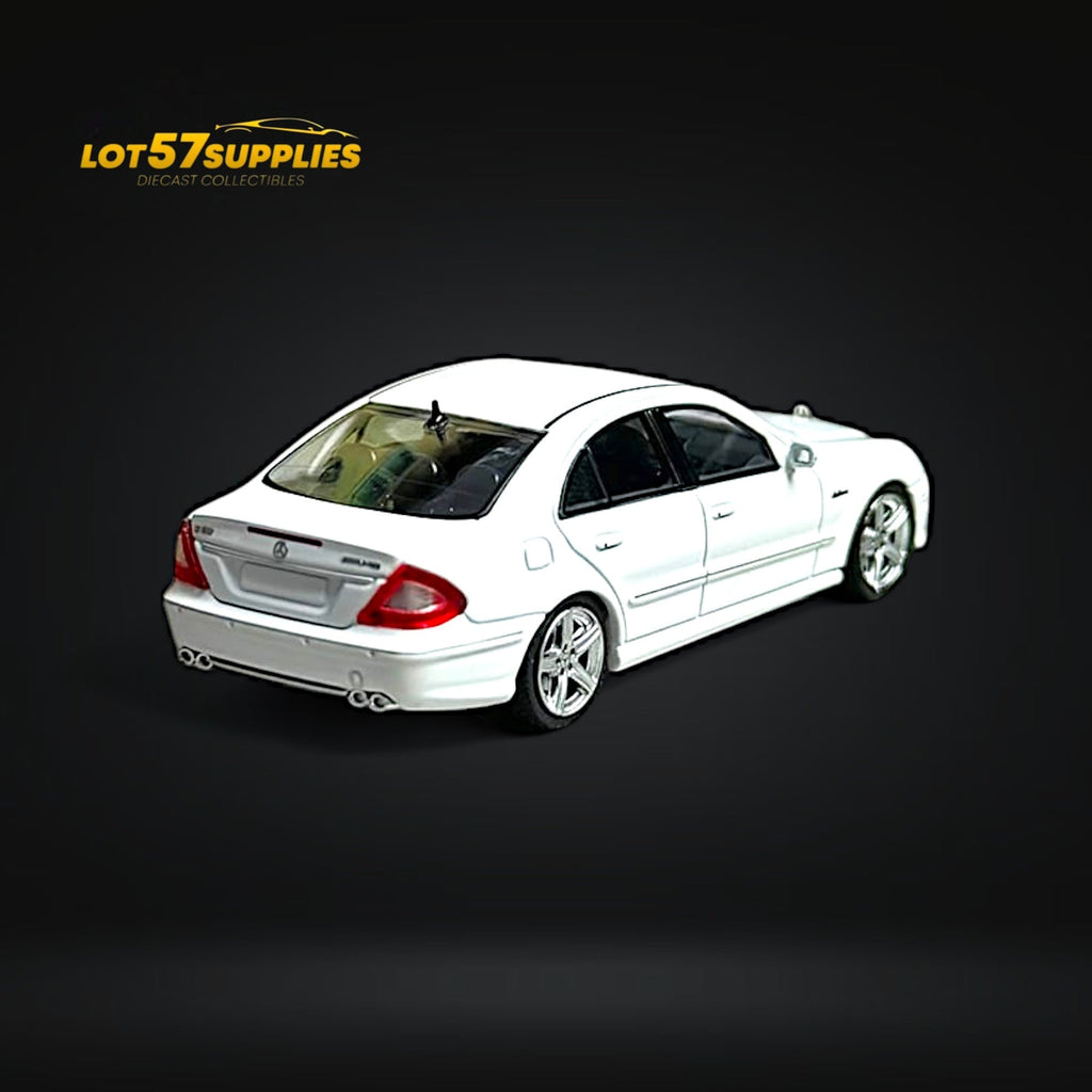 MK Model Mercedes-Benz E63 AMG W211 White 1:64