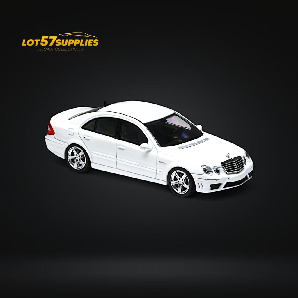 MK Model Mercedes-Benz E63 AMG W211 White 1:64