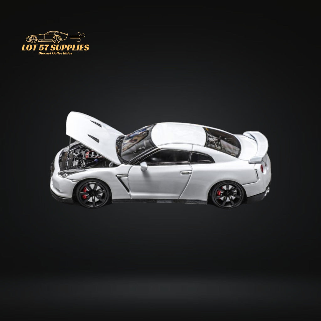 Focal Horizon Nissan Skyline GT-R R35 White 1:64