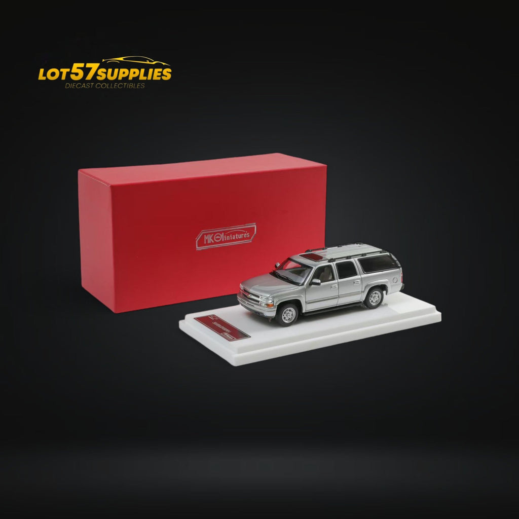 MK Miniatures Chevrolet Suburban Silver 1:64