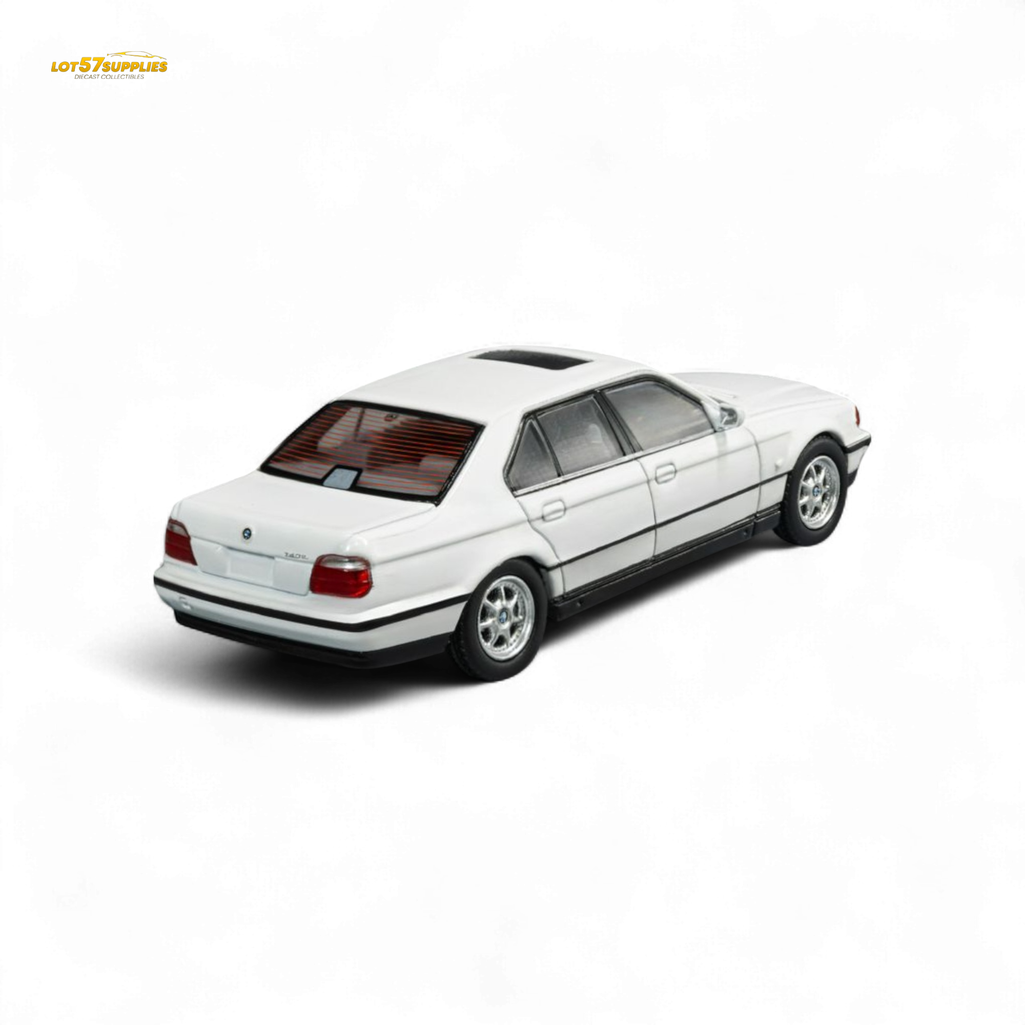 DCM BMW E38 740iL 1:64