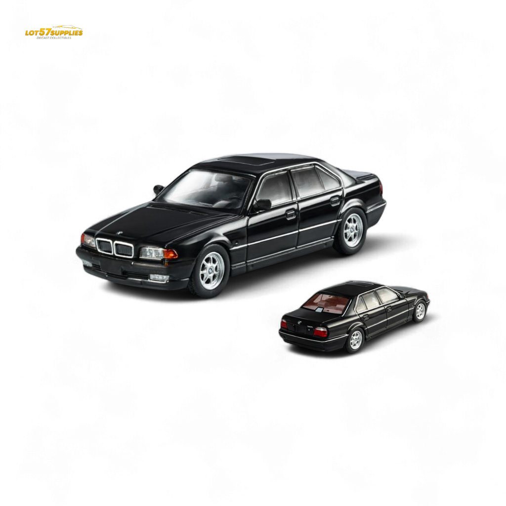 DCM BMW E38 740iL Black 1:64
