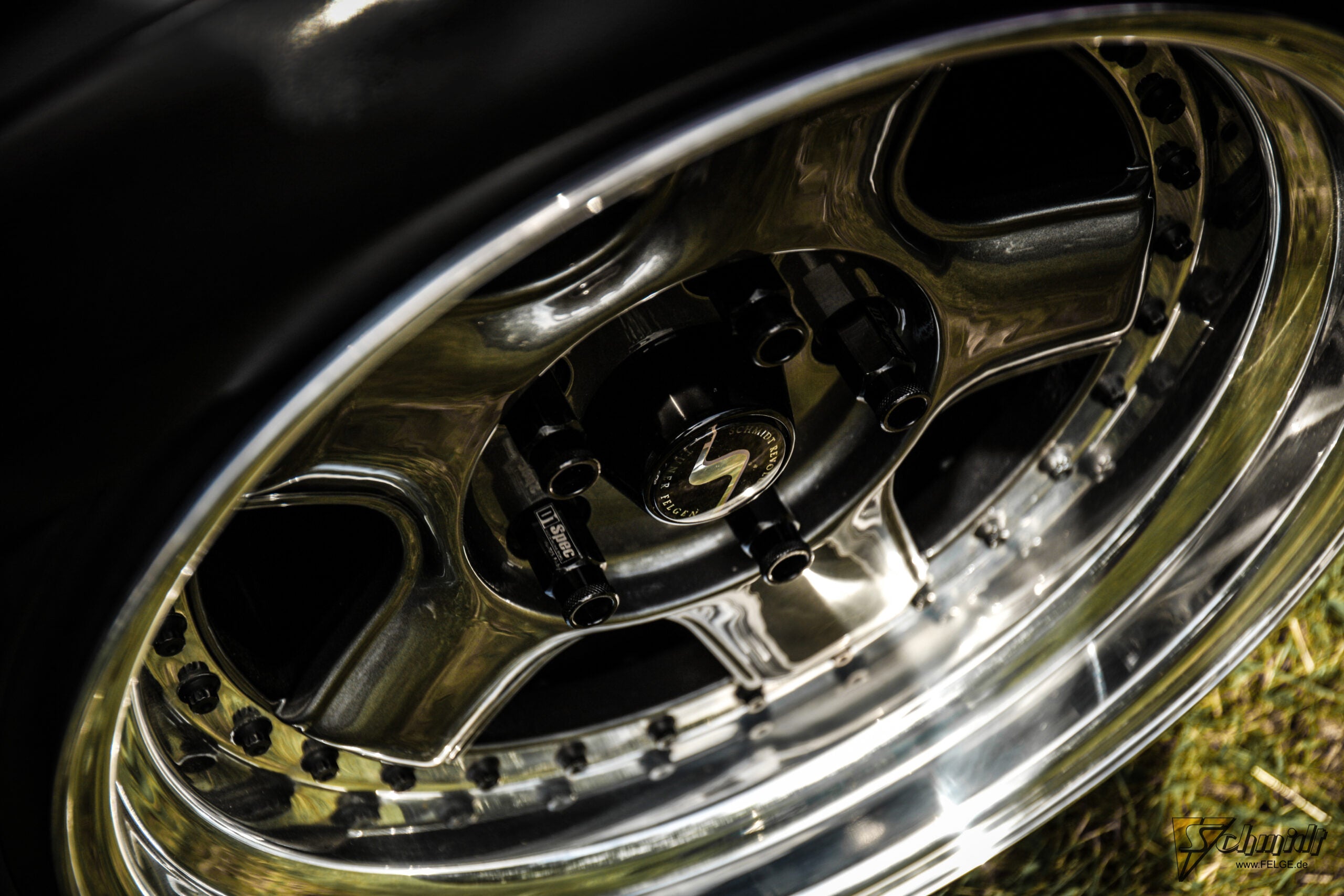 16" Schmidt Modernline 3 Piece Wheel