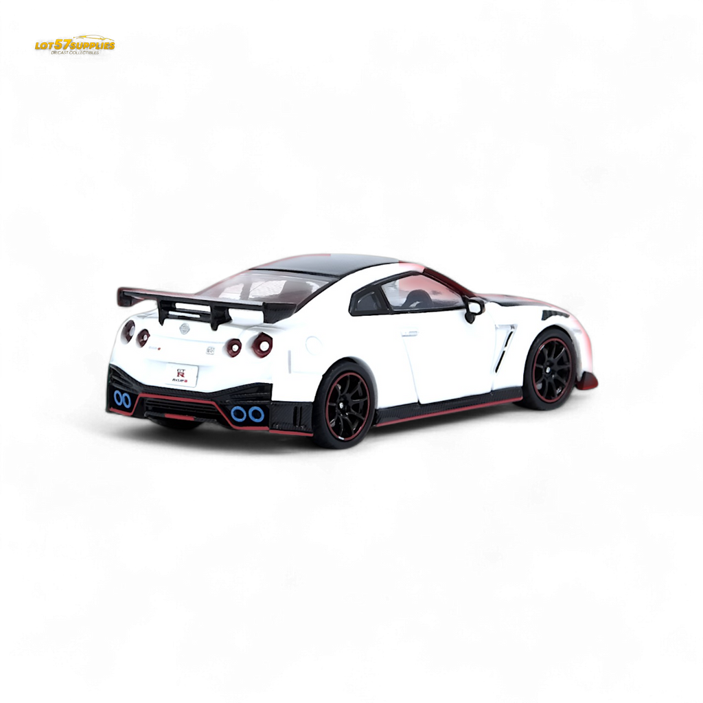 INNO64 Nissan GT-R R35 NISMO White 1:64