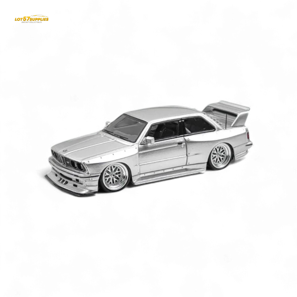 NA BMW E30 Wide-Body Silver 1:64