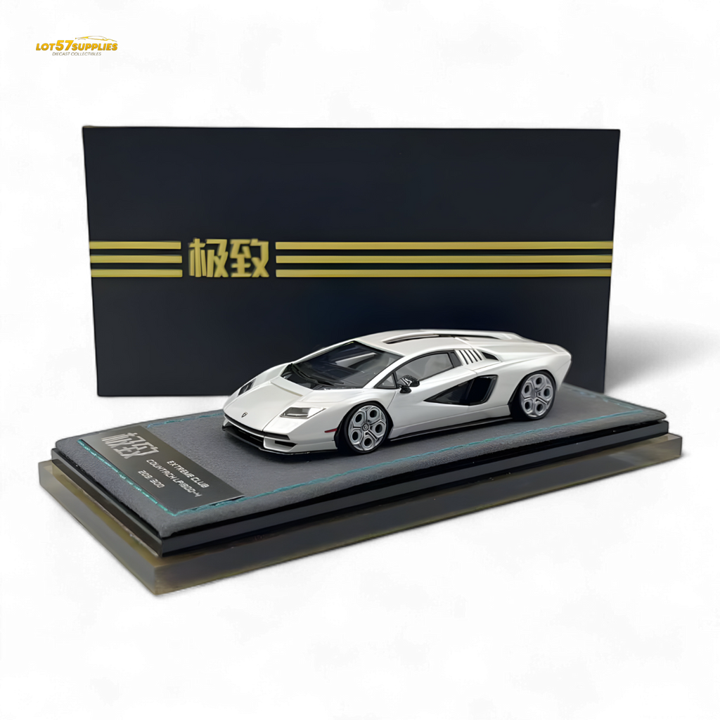 Extreme Club Lamborghini Countach LPI800-4 White 1:64