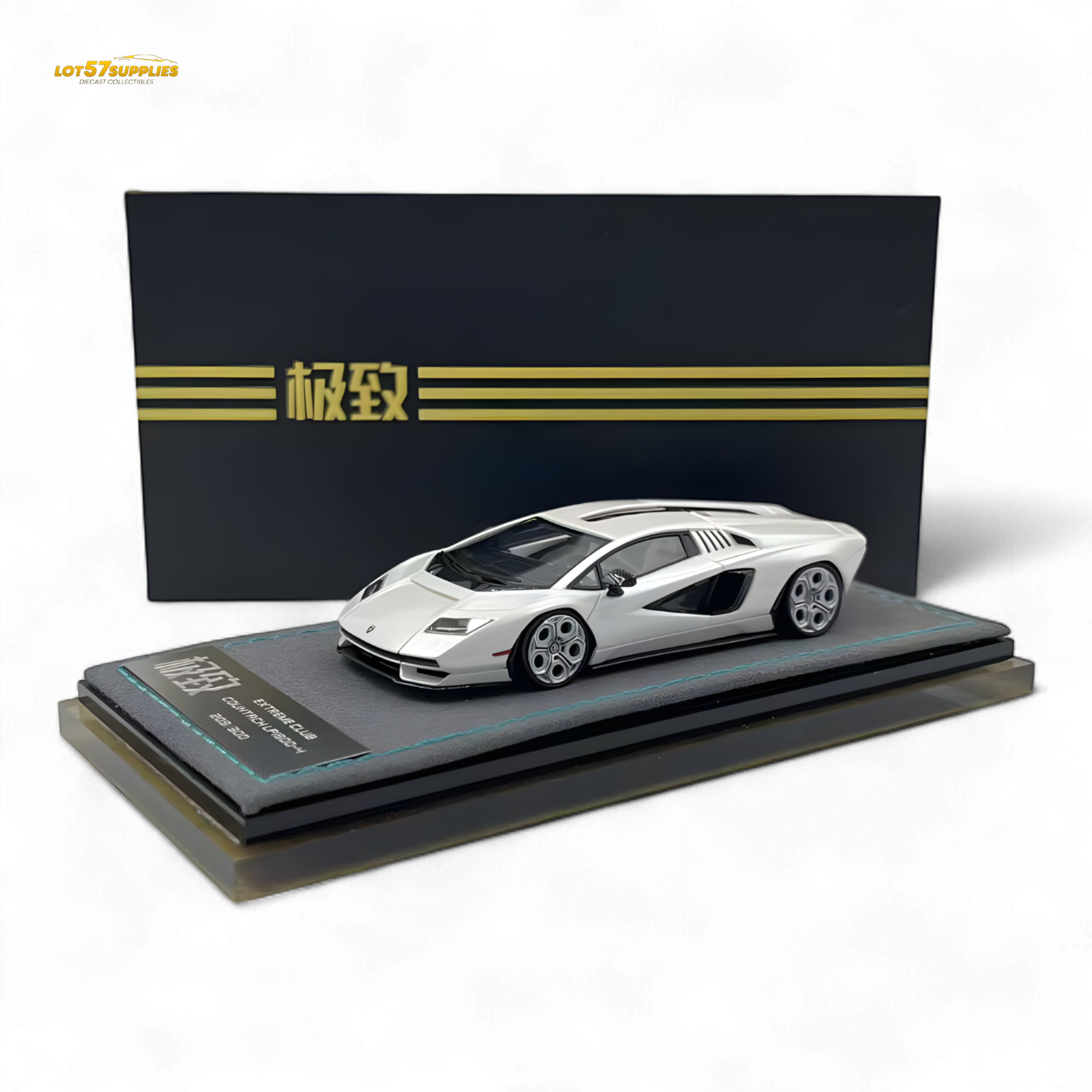 Extreme Club Lamborghini Countach LPI800-4 White 1:64