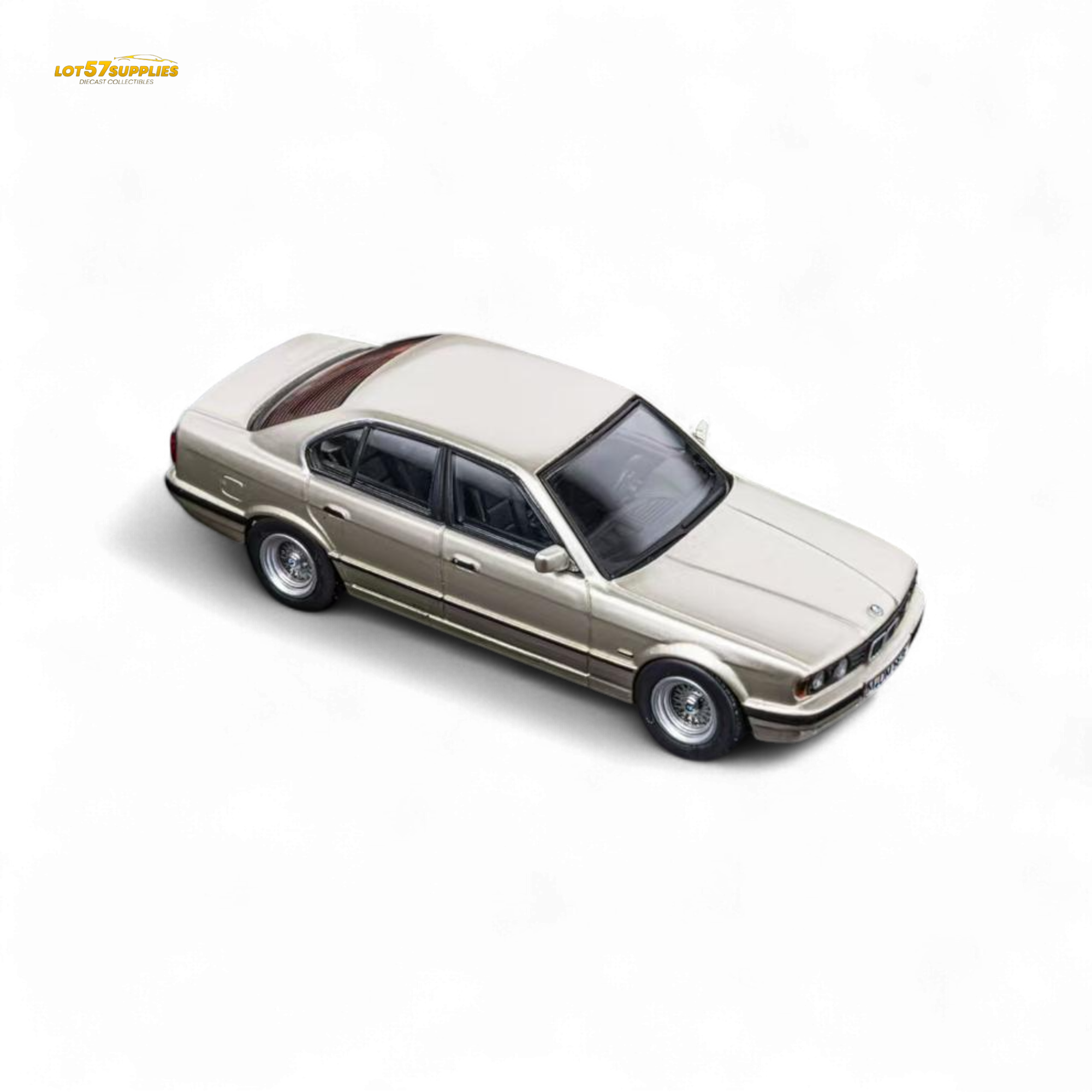 DCM BMW E34 5-Series Sedan Cashmere Beagle Gold 1:64
