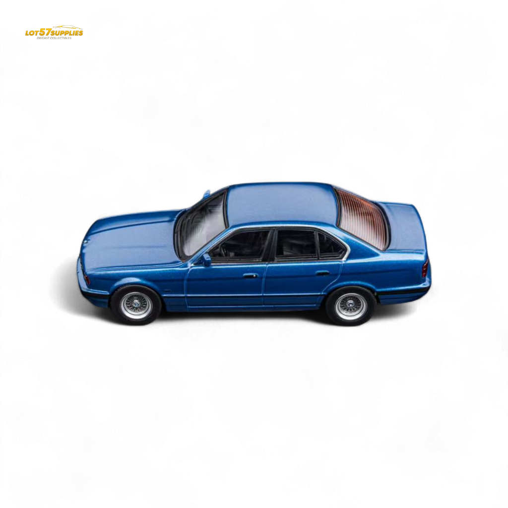 DCM BMW E34 5-Series Sedan Avis Metallic Blue 1:64