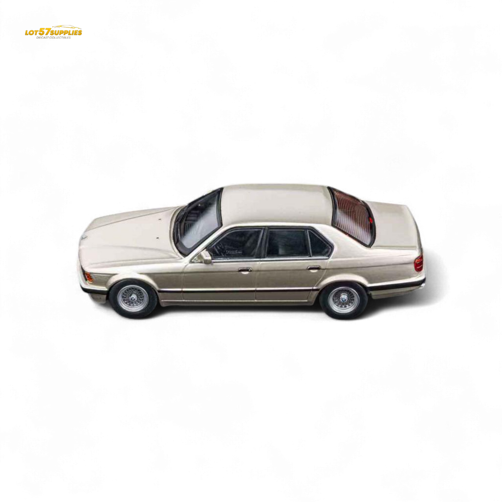 DCM BMW E32 7-Series Sedan Cashmere Beagle Gold 1:64