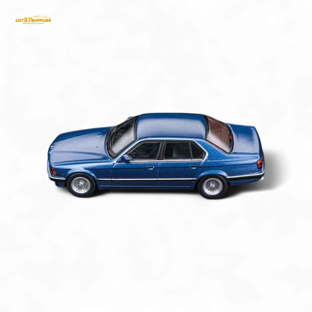 DCM BMW E32 7-Series Sedan Alpina Blue 1:64