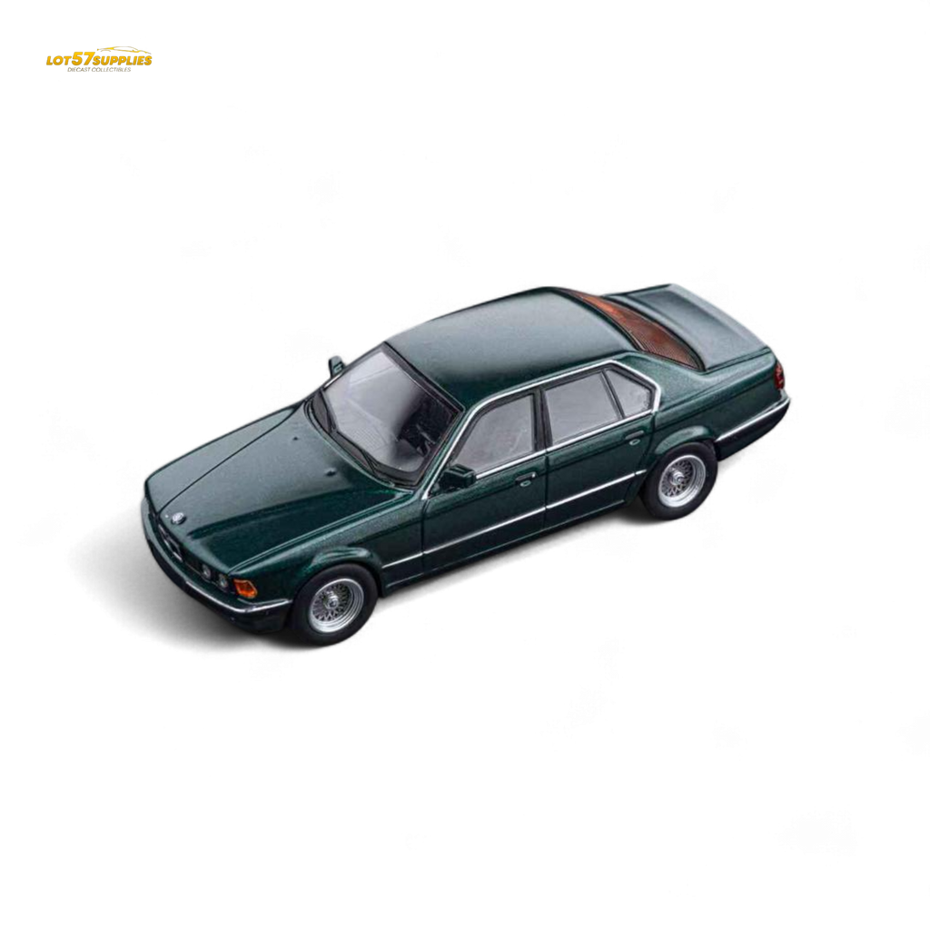 DCM BMW E32 7-Series Sedan Oxford Metallic Green 1:64