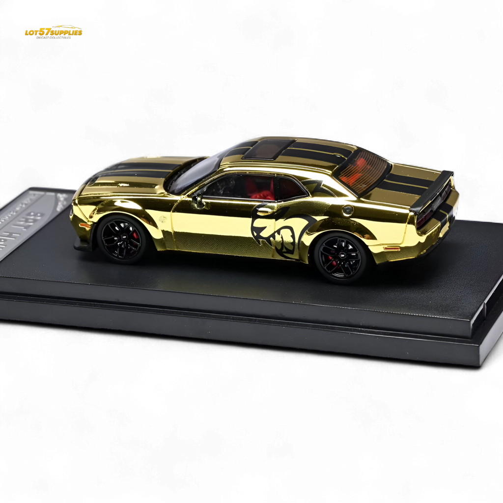 Stance Hunters Dodge Challenger SRT Hellcat Gold 1:64