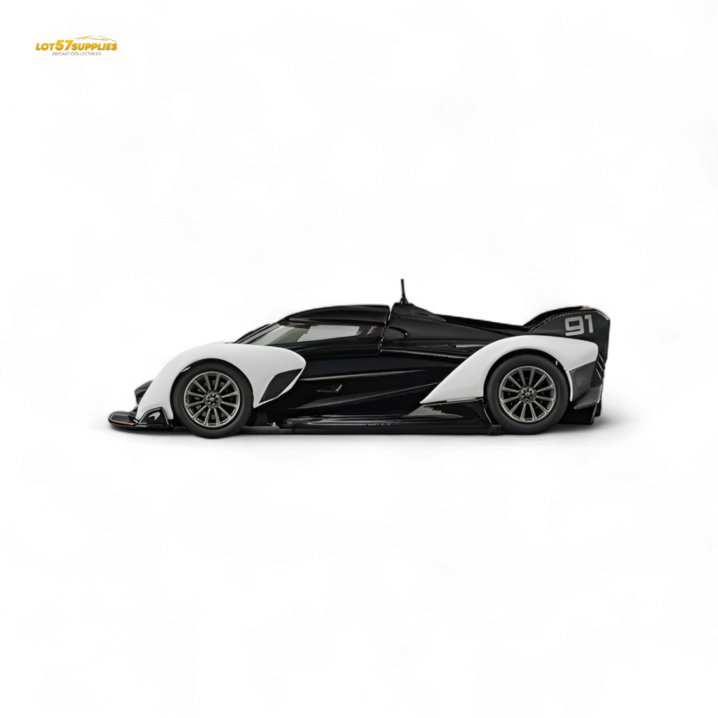 CM Model McLaren Solus GT Black White 1:64