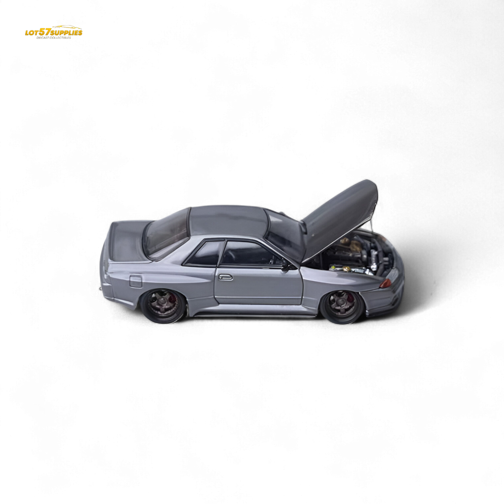 Focal Horizon Skyline GT-R R32 Grey Garage Active 1:64