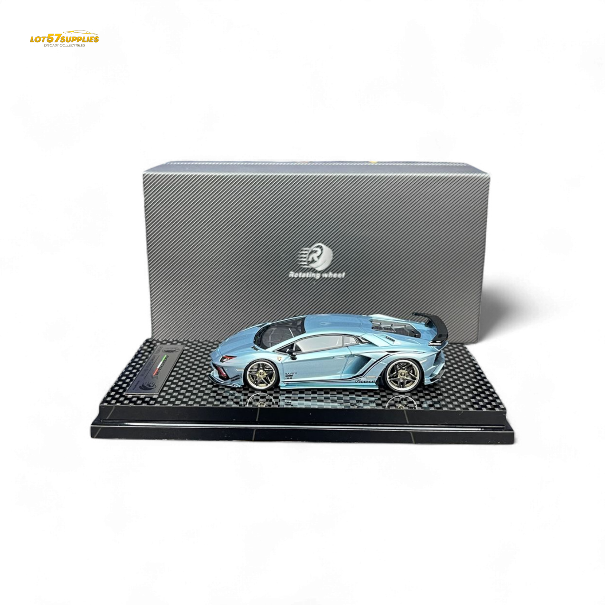 Rotating Wheel Lamborghini Aventador S - Ice Blue 1:64