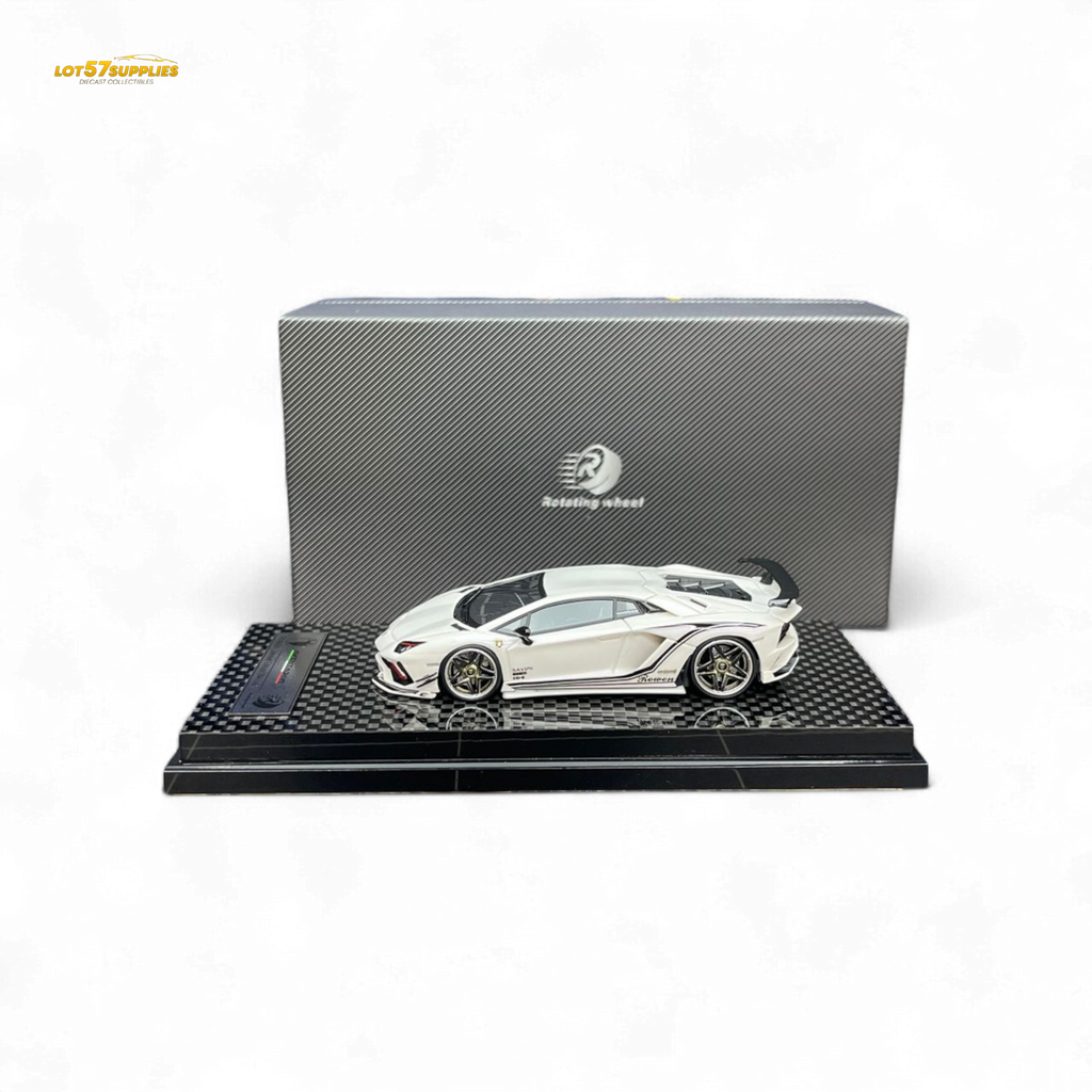 Rotating Wheel Lamborghini Aventador S Pearl White 1:64