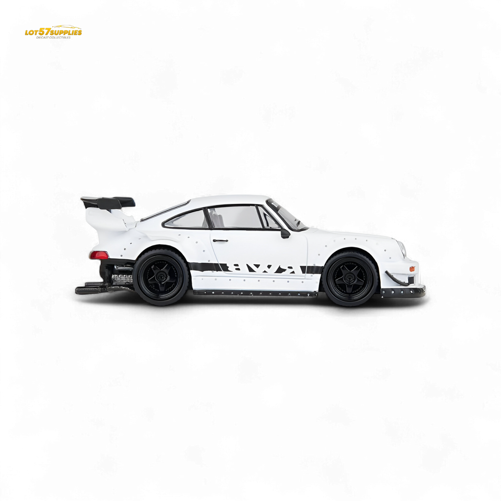 ModelModel RWB 993 White 1:64