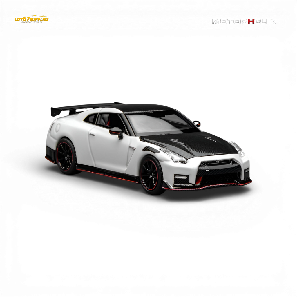 Motorhelix Nissan GT-R NISMO (R35) Special Edition 2022 - Brilliant White Pearl 1:64