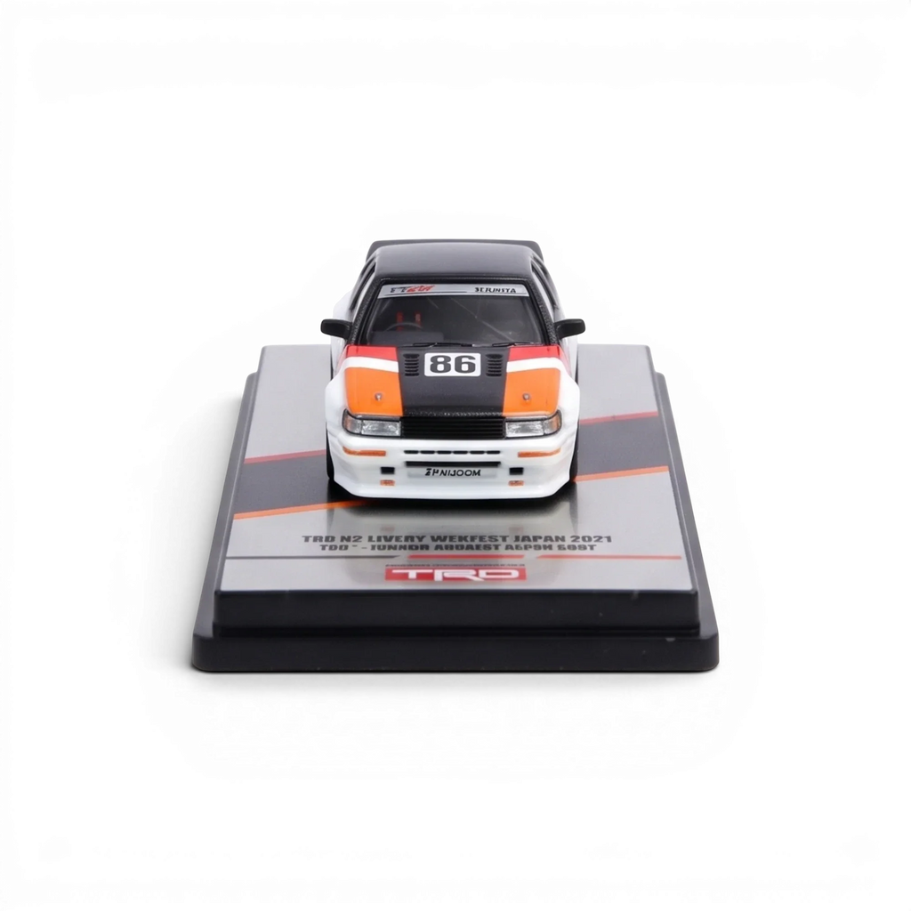 INNO64 Toyota AE86 Levin Pandem Rocket Bunny 1:64