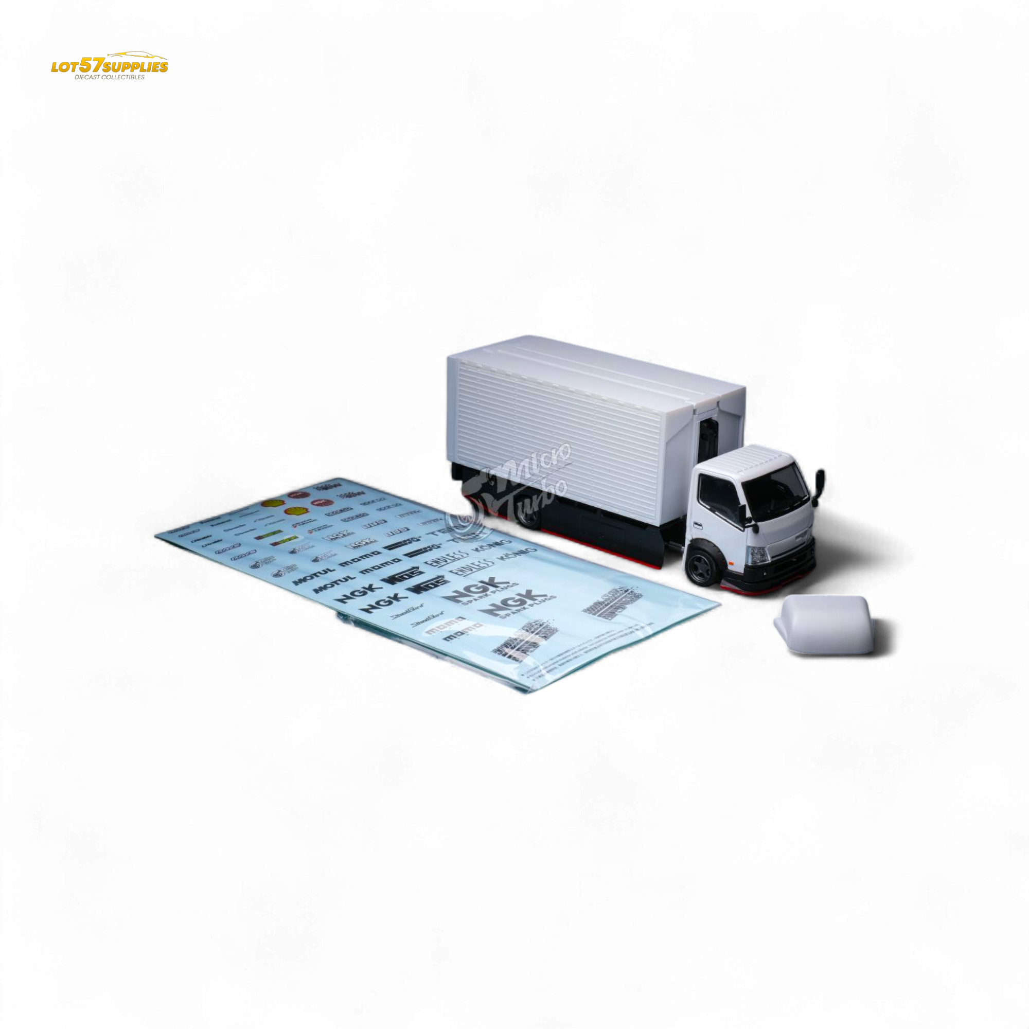 MicroTurbo Hino 300 Custom Wing Truck 1:64