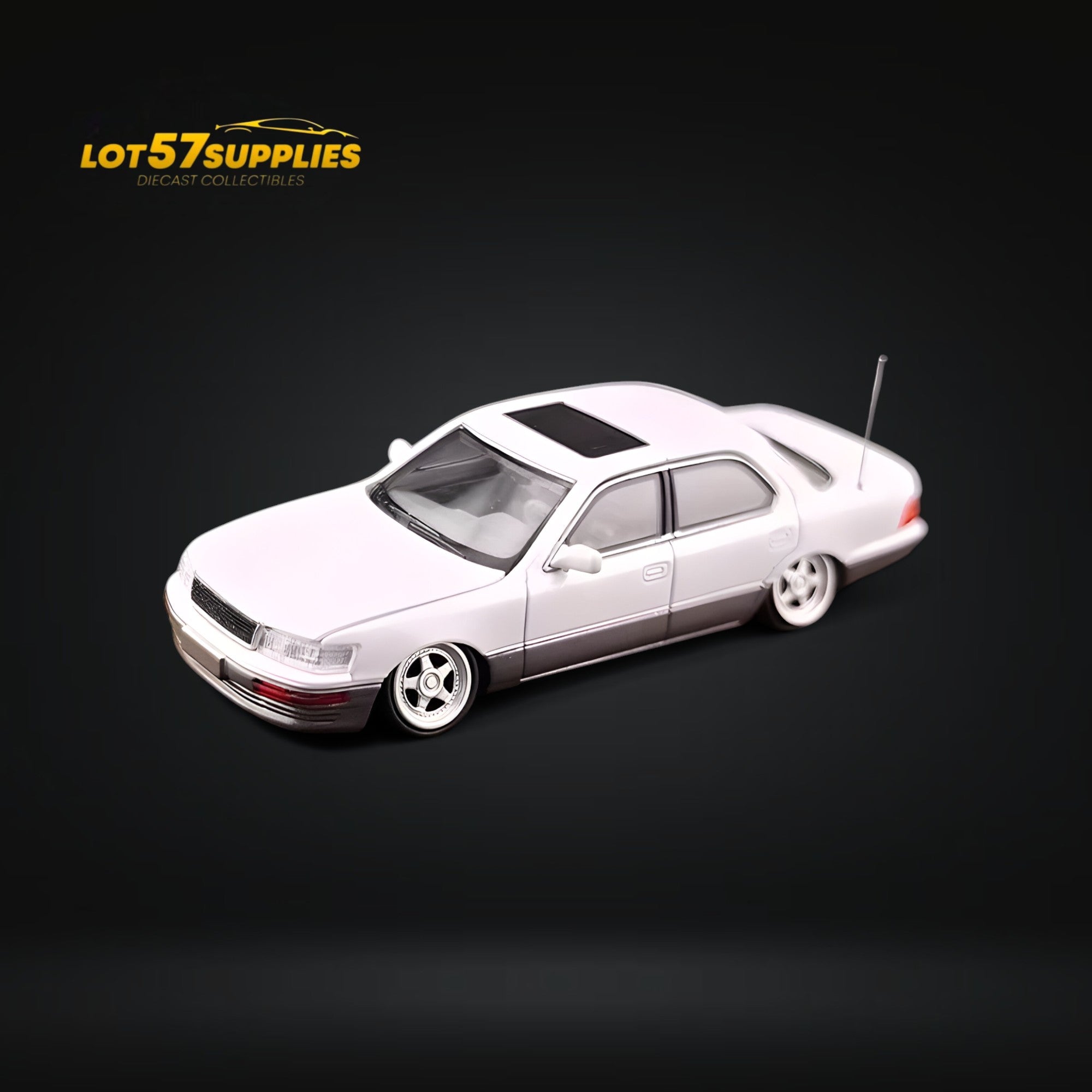 Fine Works64 Lexus LS400 White/Gray Double Stanced 1:64