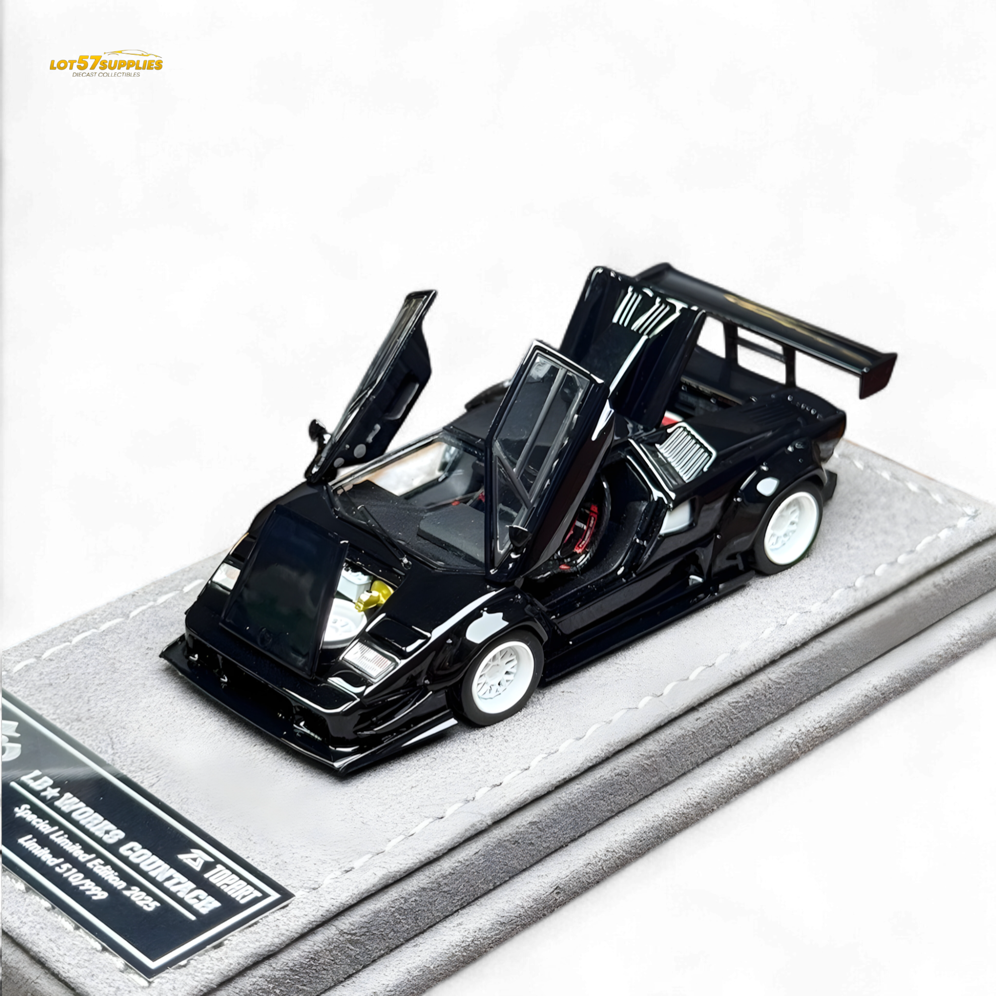TPC Lamborghini Countach LBWK Black White Wheels 1:64