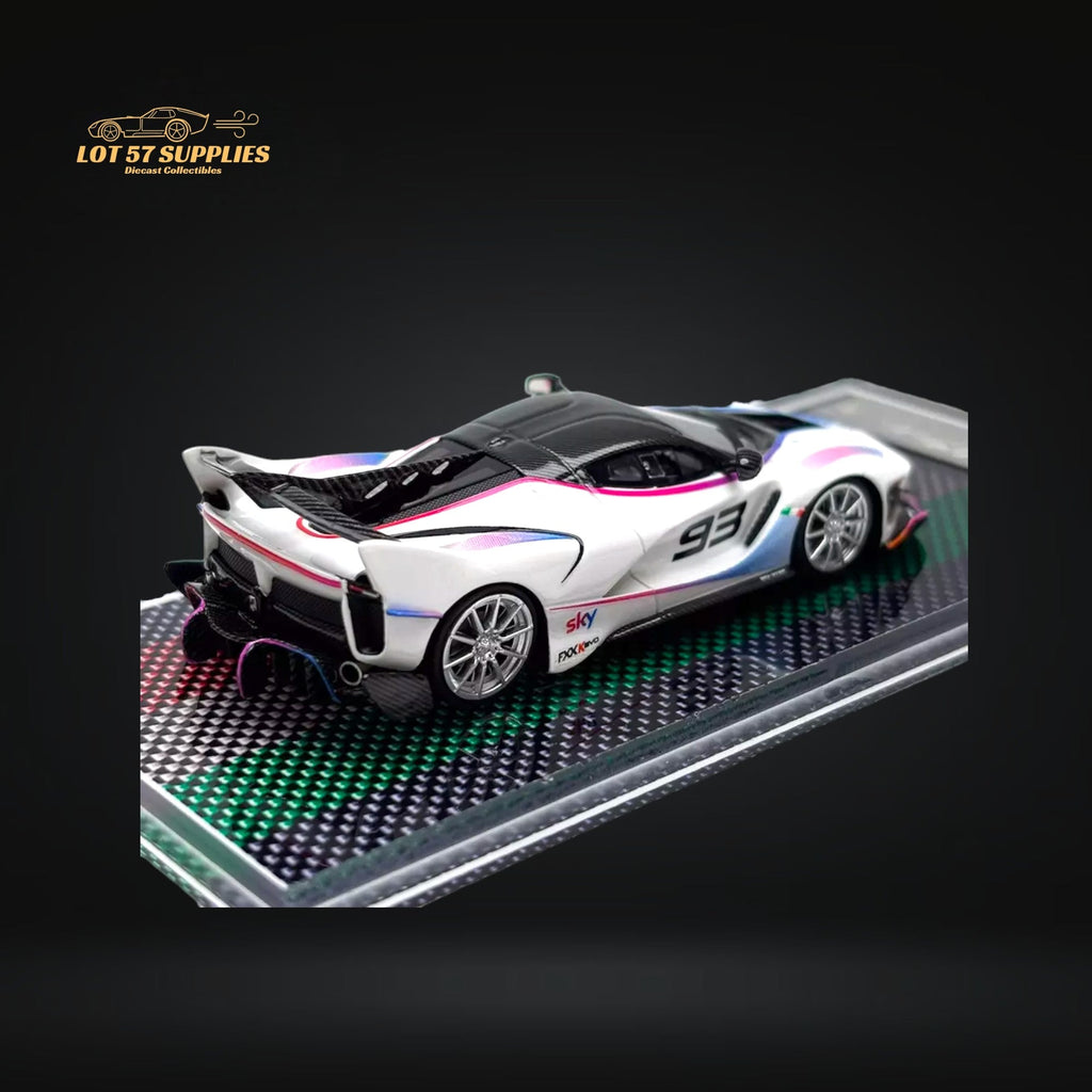U2 Ferrari FXX-K Evo White #93 1:64