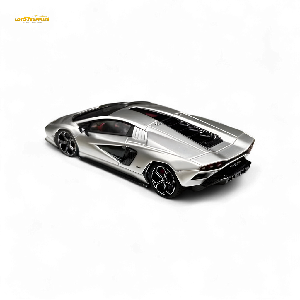 FuelMe Model Lamborghini Countach LPI 800-4 Argento Luna 1:64