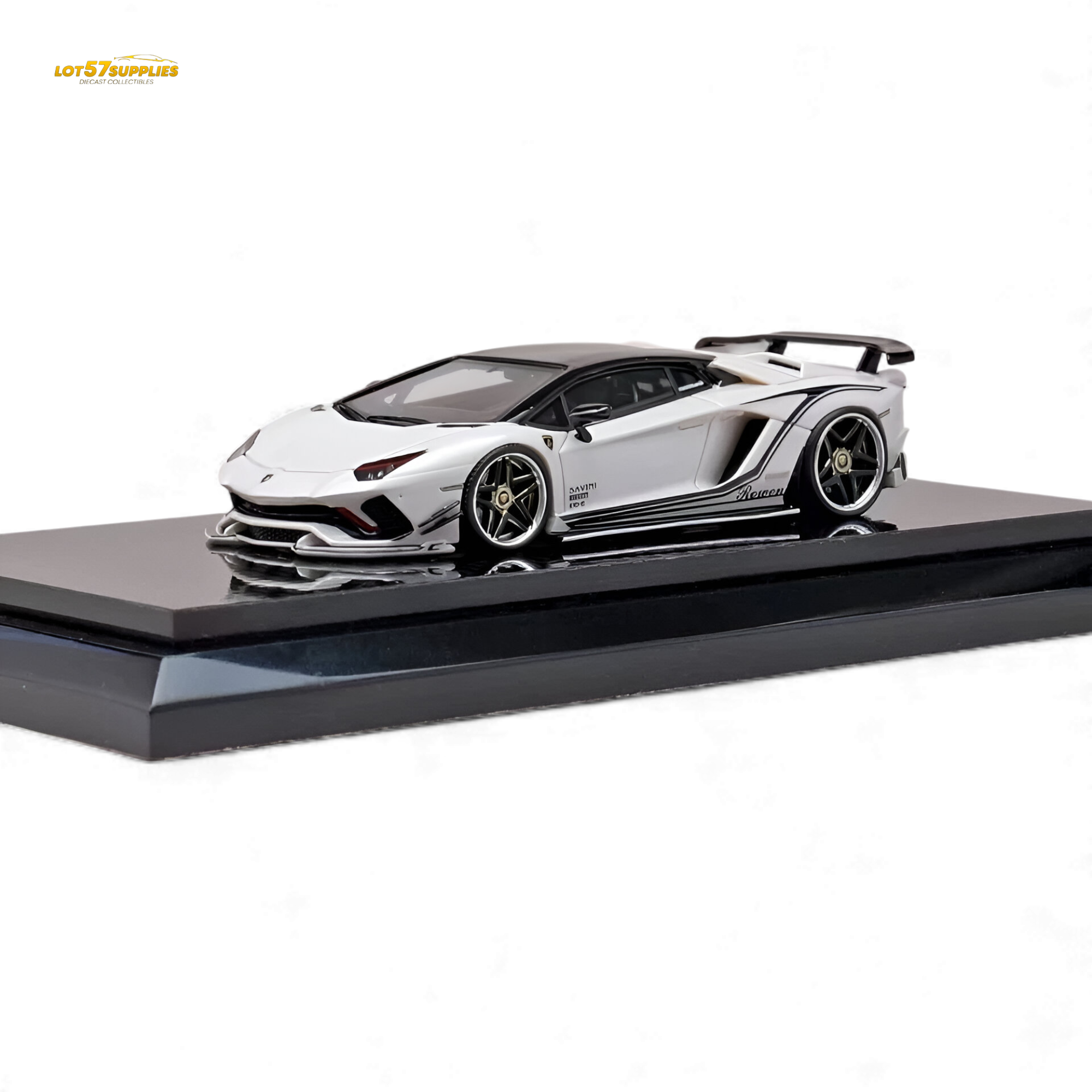 YM Model Lamborghini Aventador S Rowen White 1:64