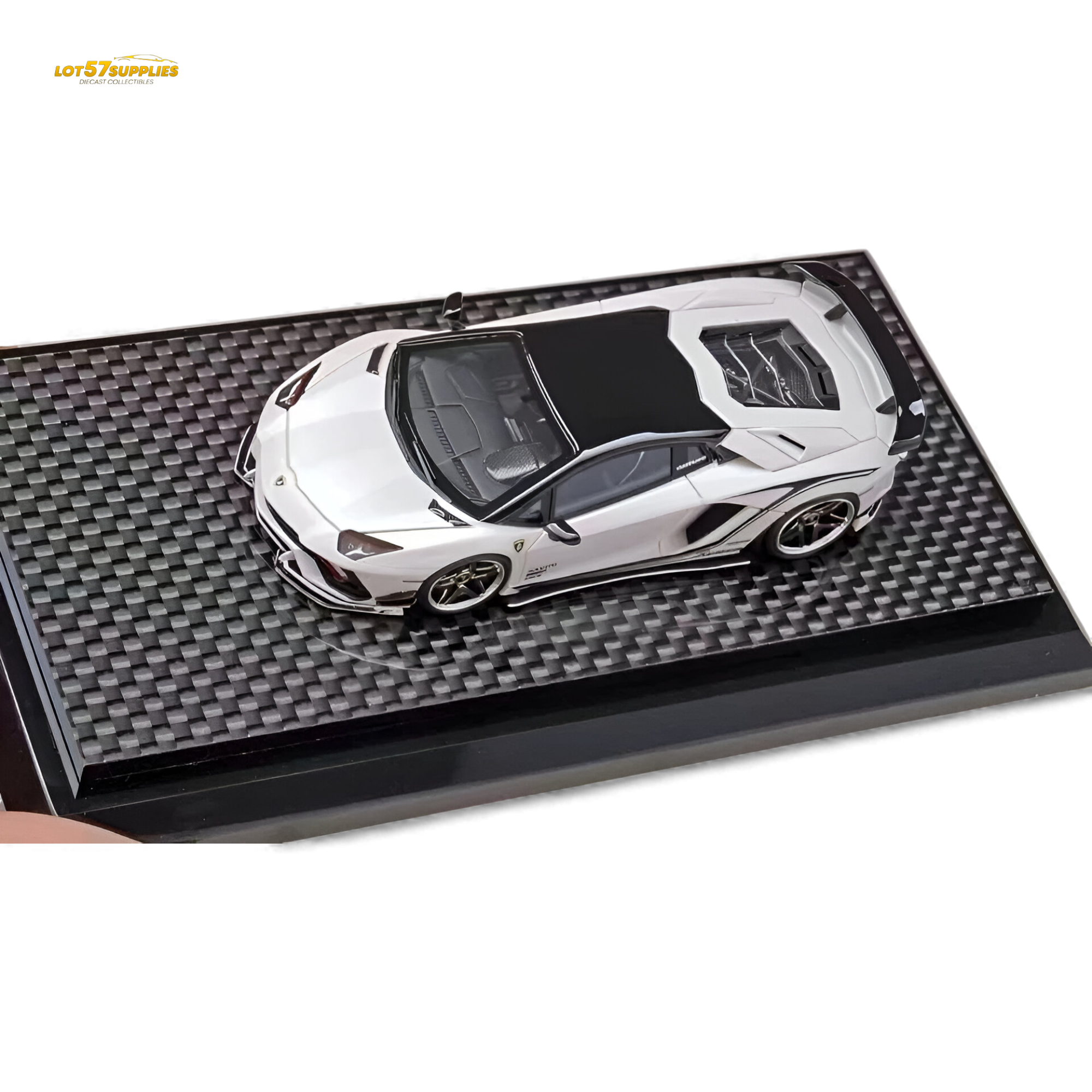 YM Model Lamborghini Aventador S Rowen White 1:64