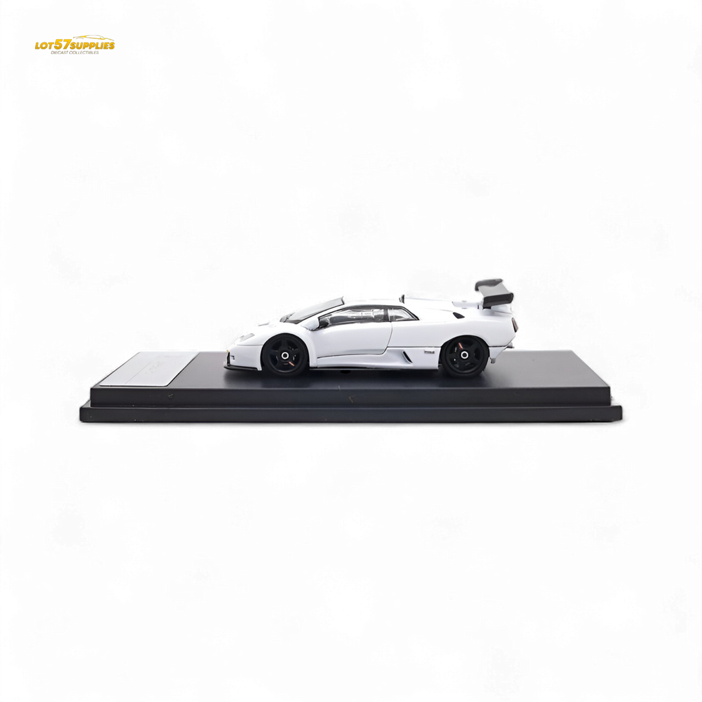 DCM Lamborghini Diablo GT-R White 1:64