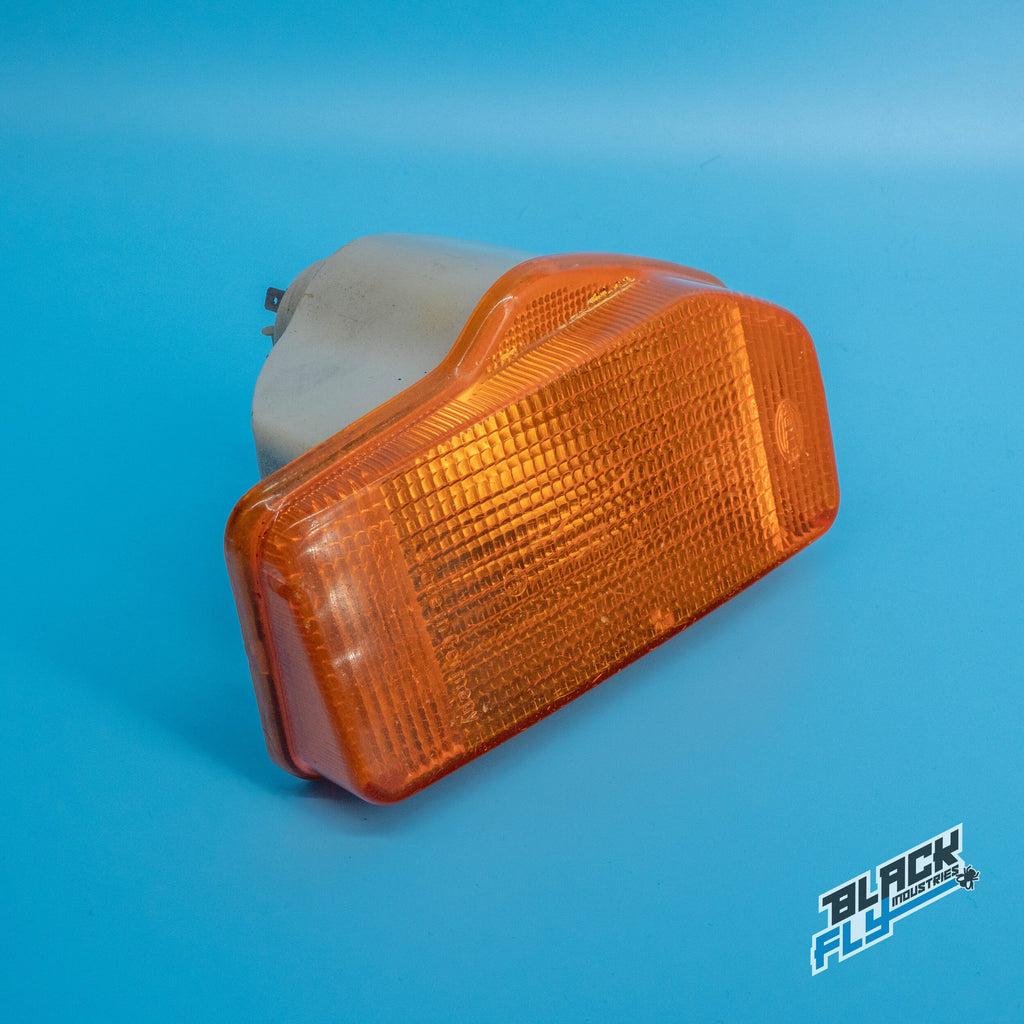 Used 75-77 Volkswagen Scirocco Turn Signal ( Right) 531953050