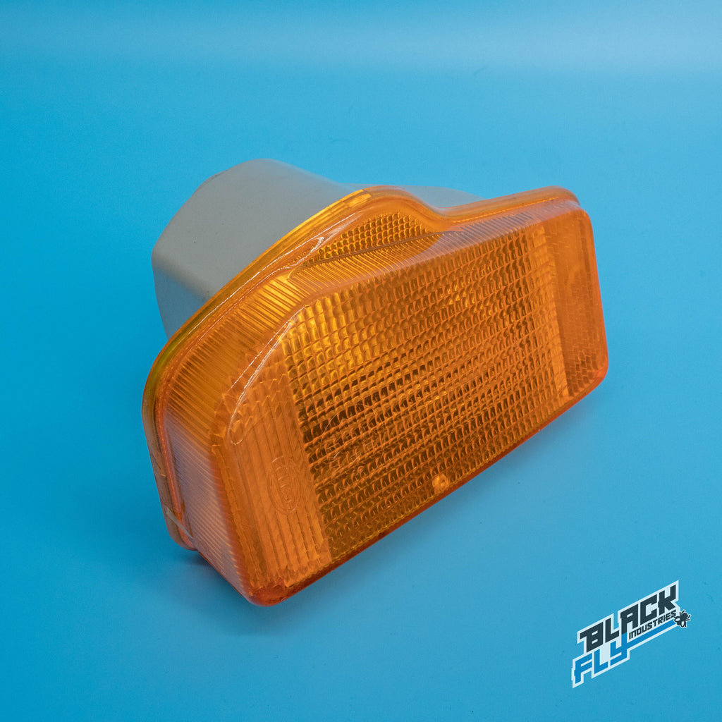 New Old Stock 75-77 Volkswagen Scirocco Turn Signal ( Left) 531953049