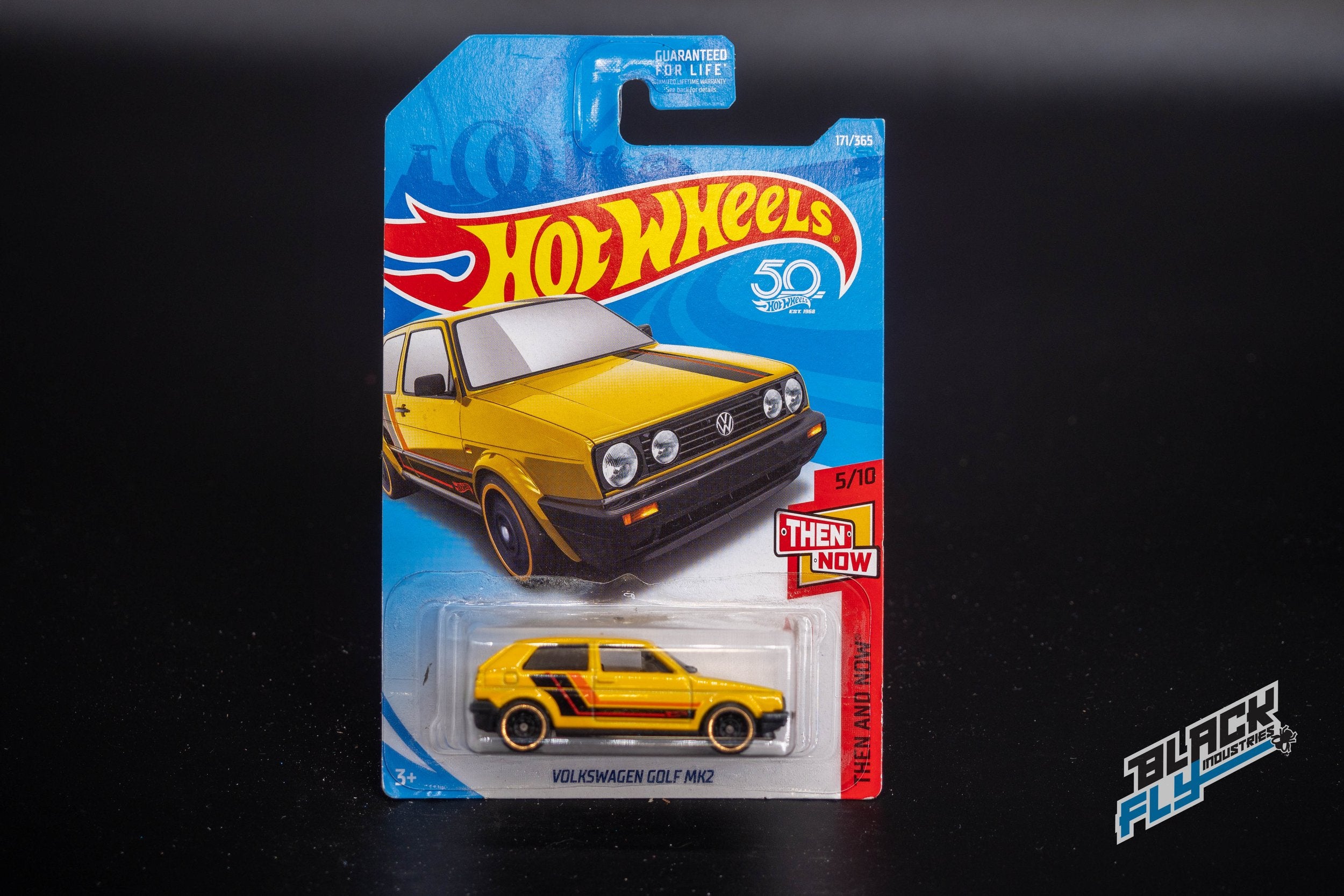 Hot Wheels - Volkswagen Golf MK2 - Yellow by Hot Wheels