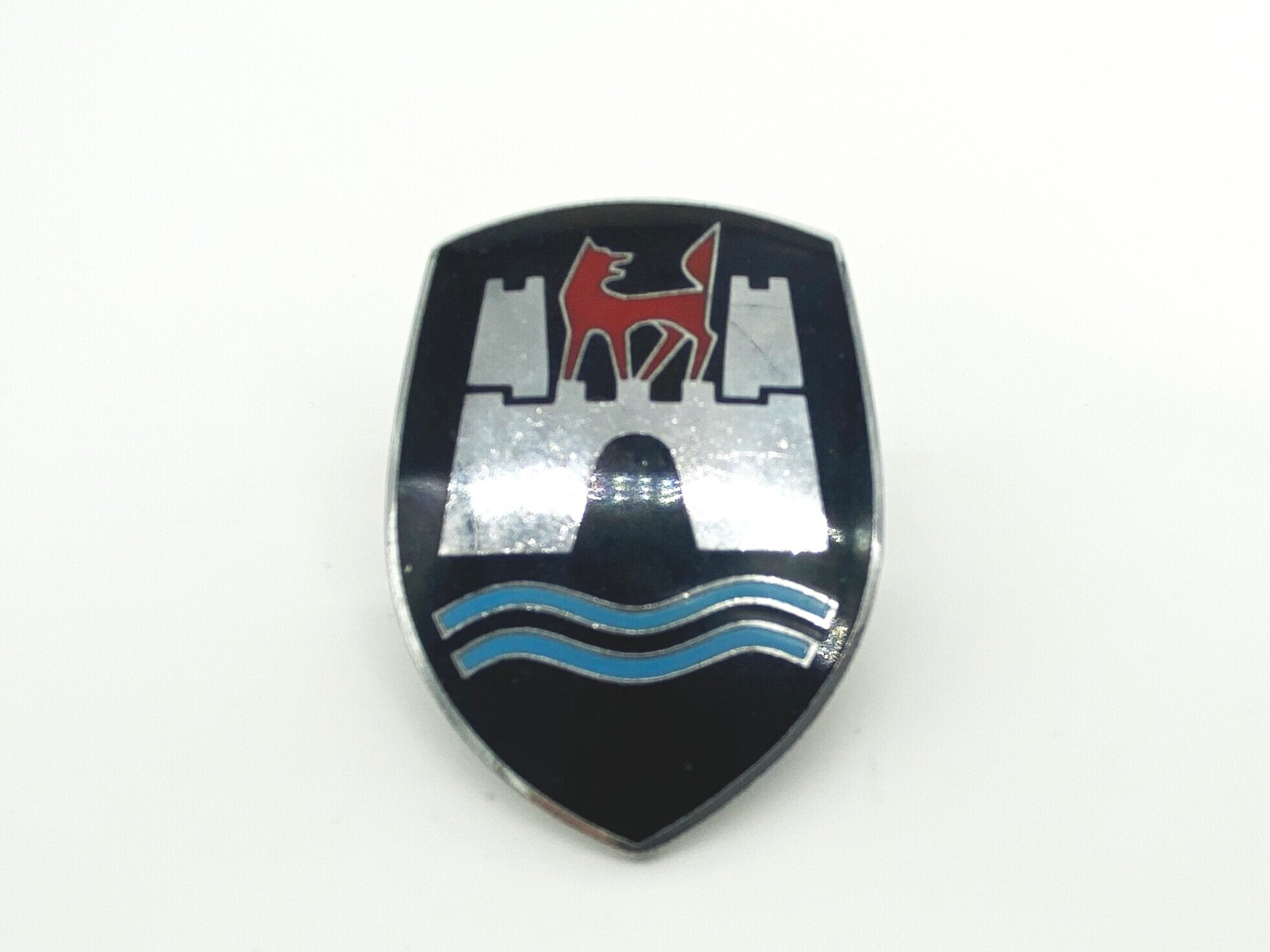 Volkswagen Type 1 Beetle hood crest 60-63